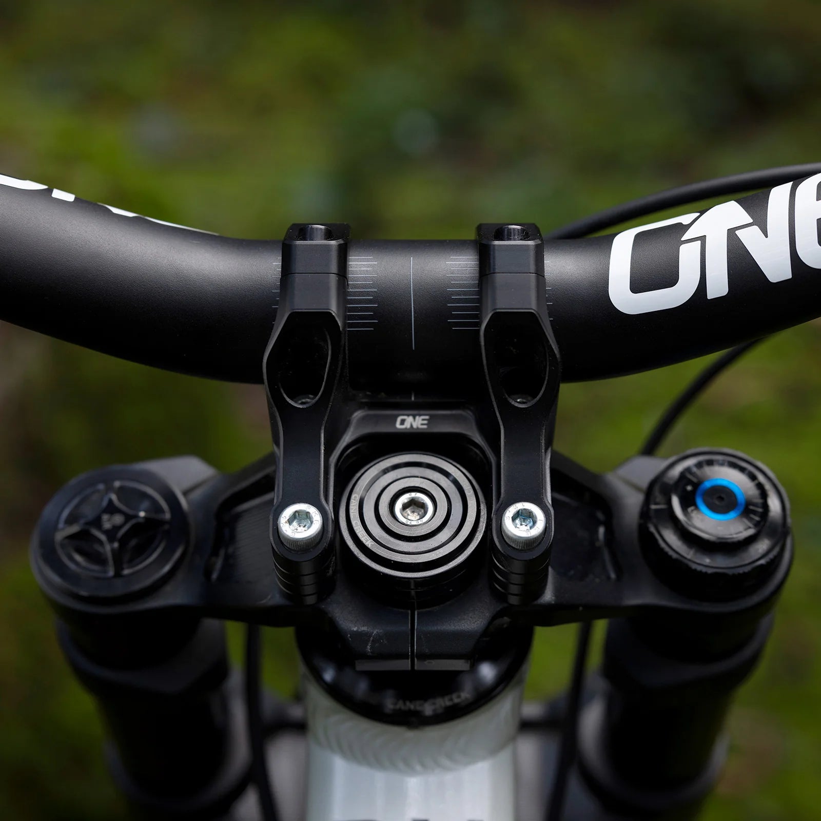 OneUp V2 Carbon Handlebar