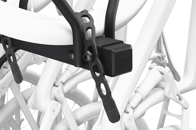 Thule ReVert 6-Bike Vertical Hitch Rack
