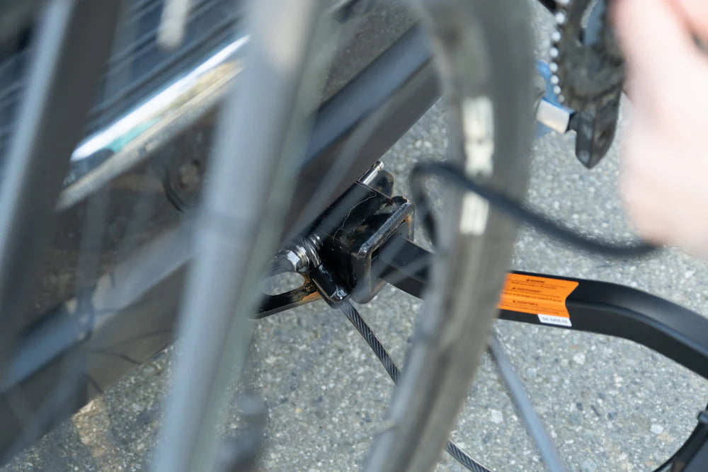 Swagman 1/2" Locking Threaded Hitch Pin & Cable