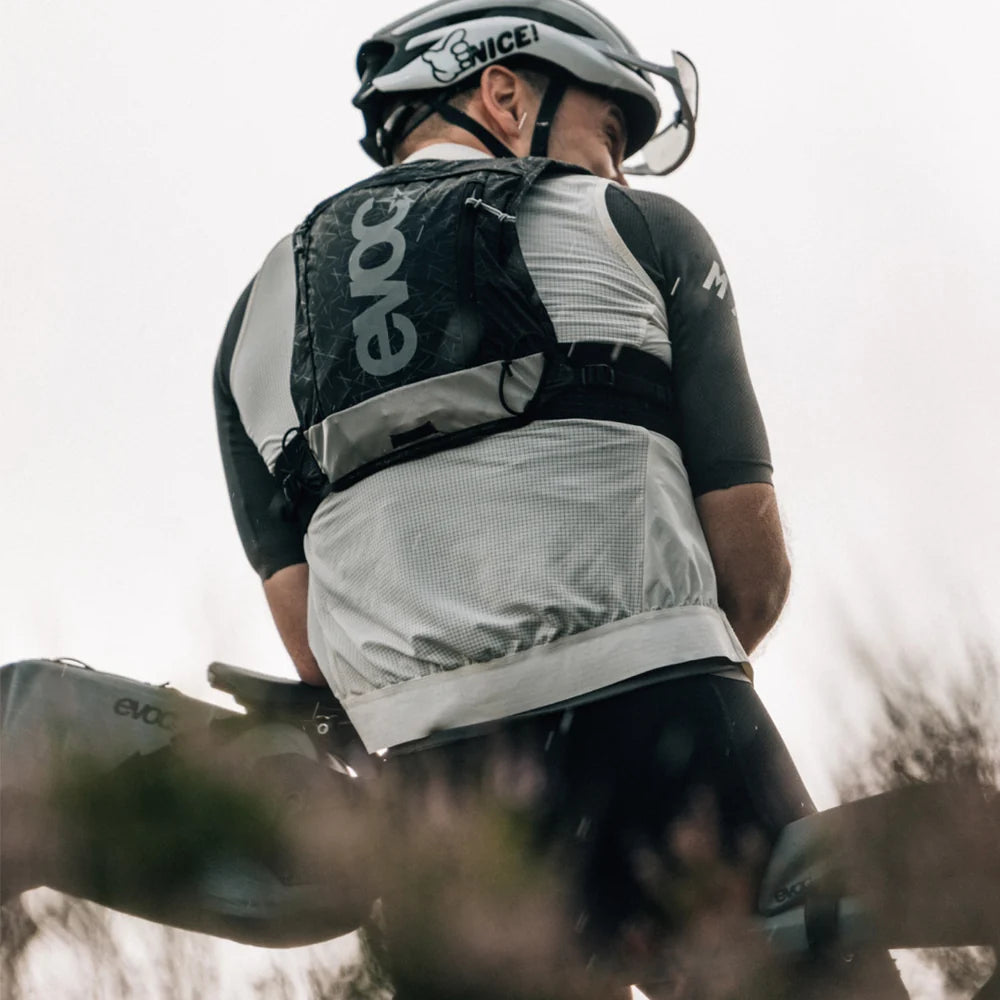 EVOC Hydro Pro Ultra 1.5 Backpack + 1.5L Hydration Bladder