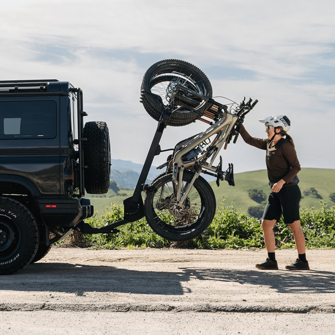 Thule ReVert 6-Bike Vertical Hitch Rack